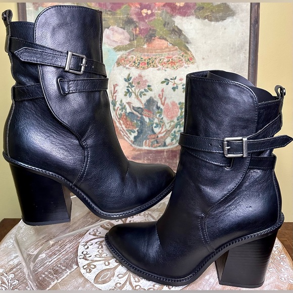 EUC Diesel Miskells “Covent” Tall Ankle Boot w/ Straps and Buckle. Size 38/7.5* - Picture 10 of 15
